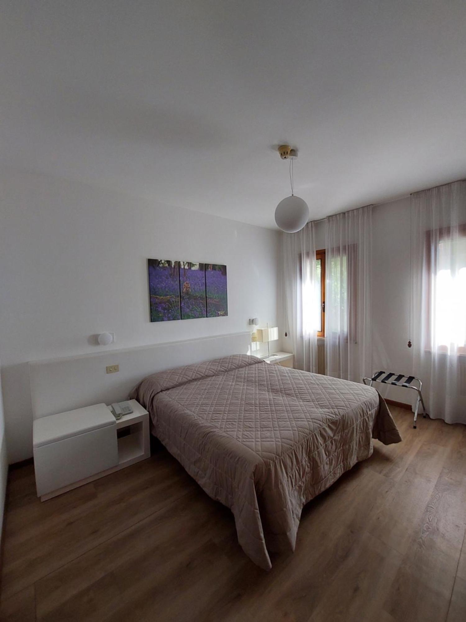Albergo Alla Pineta Montebelluna Exteriör bild