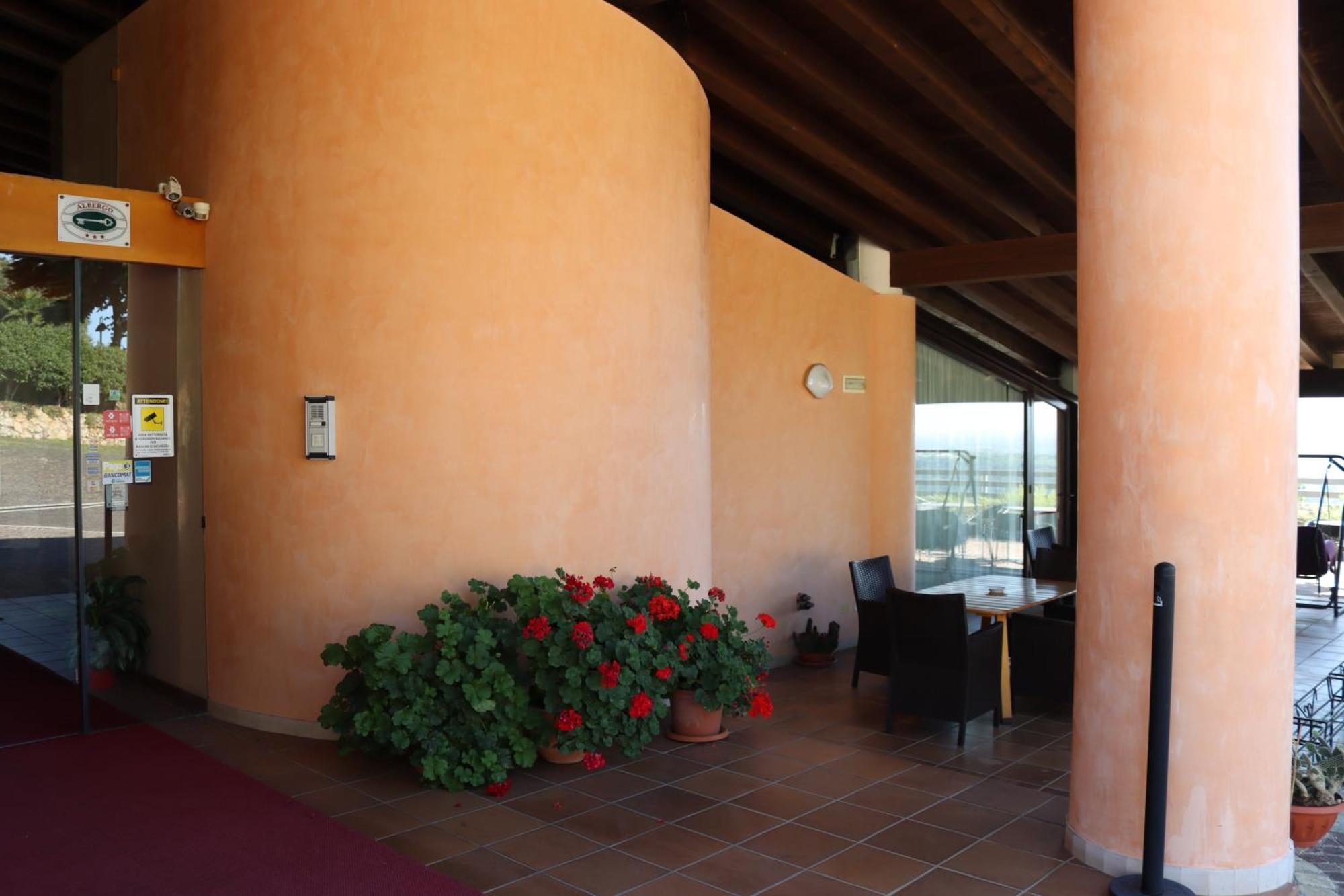 Albergo Alla Pineta Montebelluna Exteriör bild